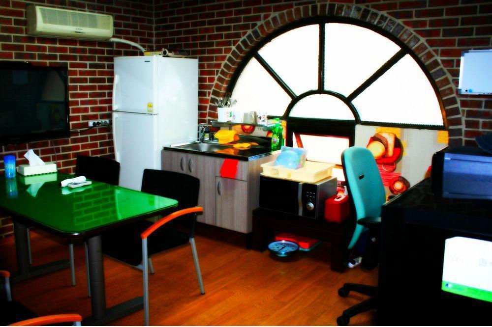 Oppa Hostel Seoul Eksteriør billede