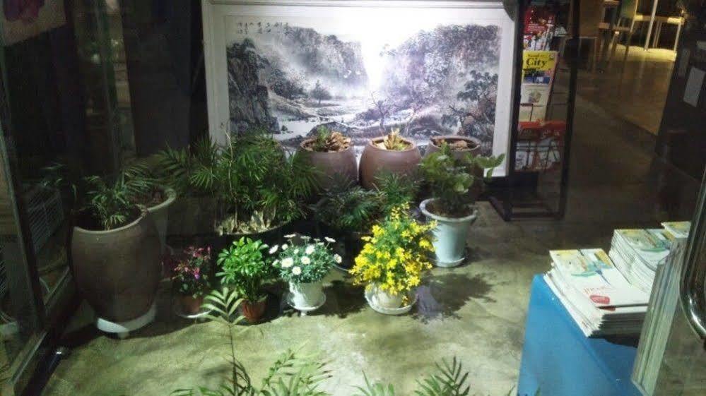 Oppa Hostel Seoul Eksteriør billede